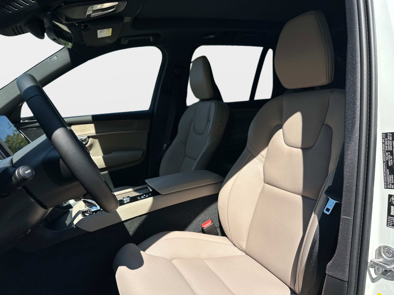2026 Volvo XC90 Ultra - Photo 18