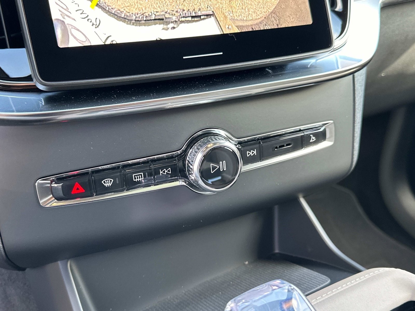 2026 Volvo XC90 Plus - Photo 21