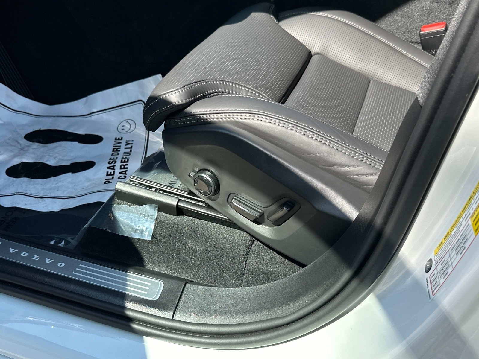 2026 Volvo XC90 Ultra - Photo 17