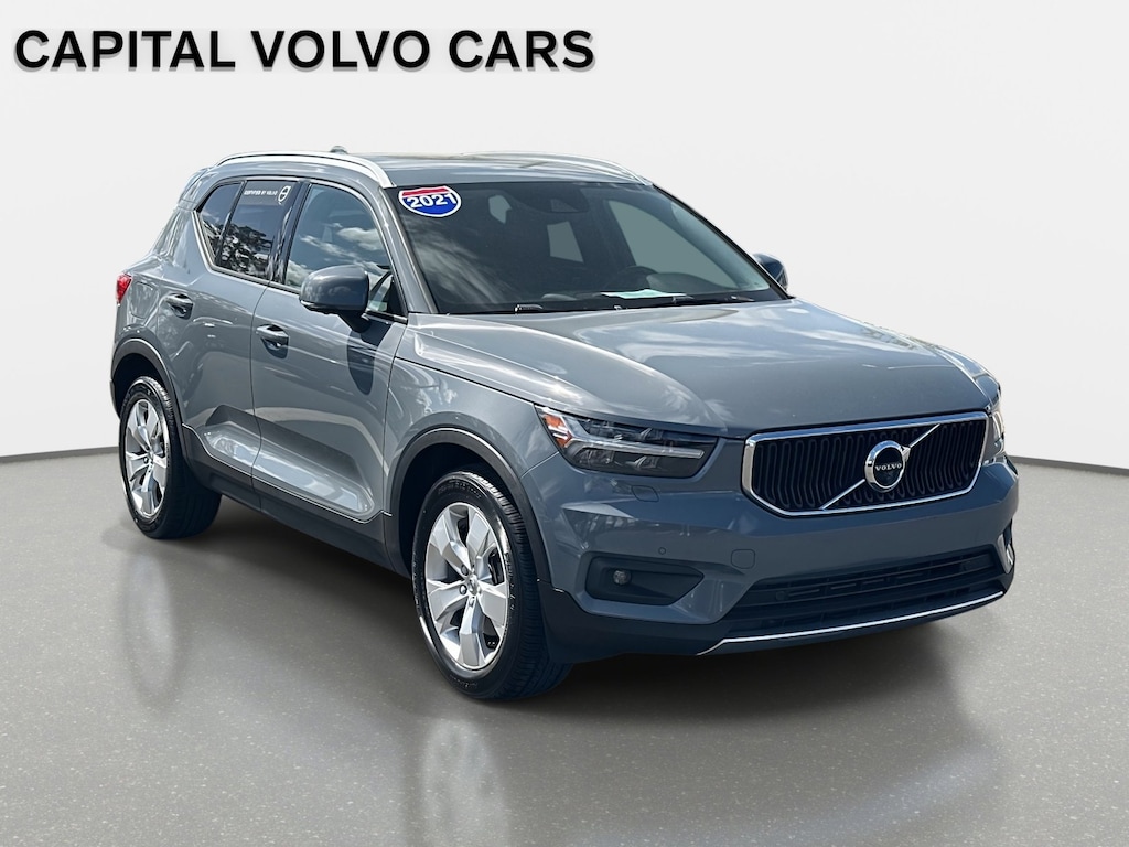 Used 2021 Volvo XC40 T5 Momentum SUV