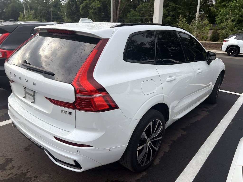 Used 2024 Volvo XC60 B5 Plus Dark SUV