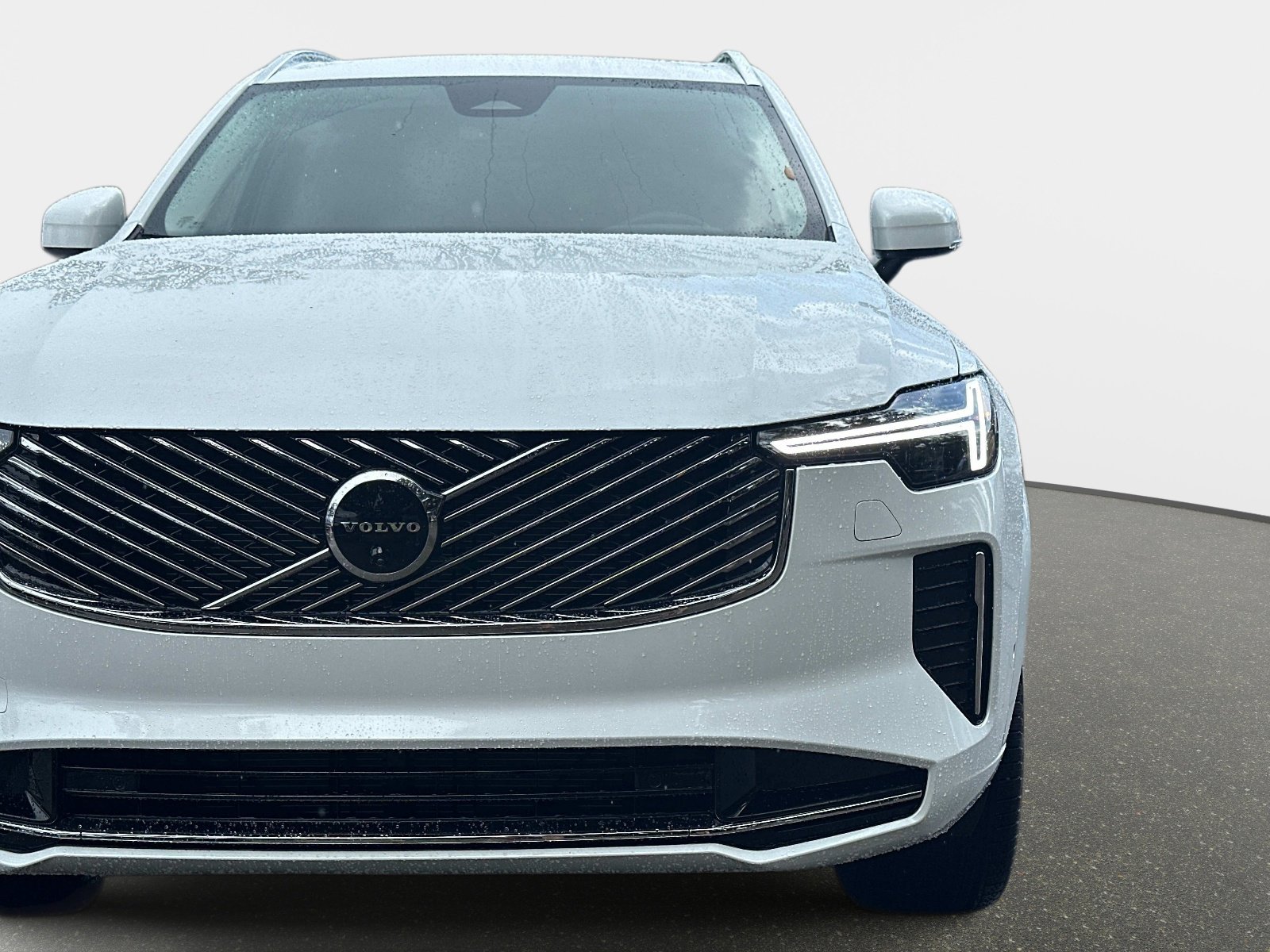 2026 Volvo XC90 Plus - Photo 9