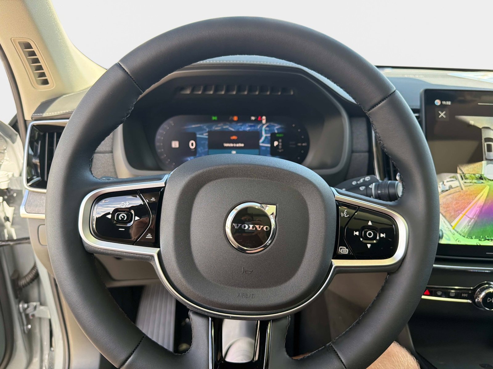 2026 Volvo XC90 Ultra - Photo 25