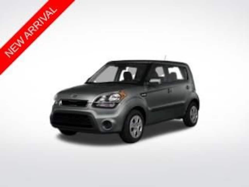 Used 2013 Kia Soul Base Hatchback