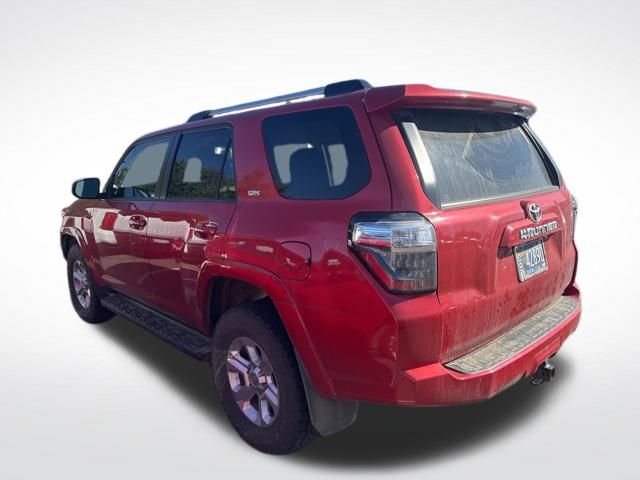 2022 Toyota 4Runner SR5 photo 3