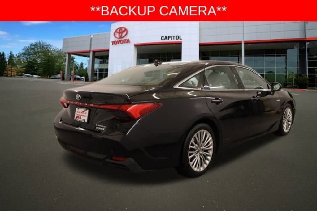 Used 2020 Toyota Avalon Hybrid Limited Sedan
