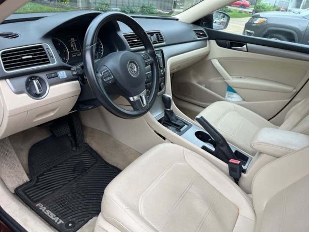 Used 2014 Volkswagen Passat TDI SE Sedan