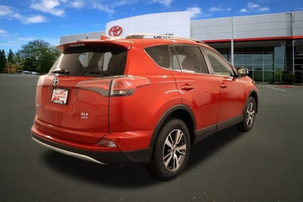 Certified 2017 Toyota RAV4 XLE SUV