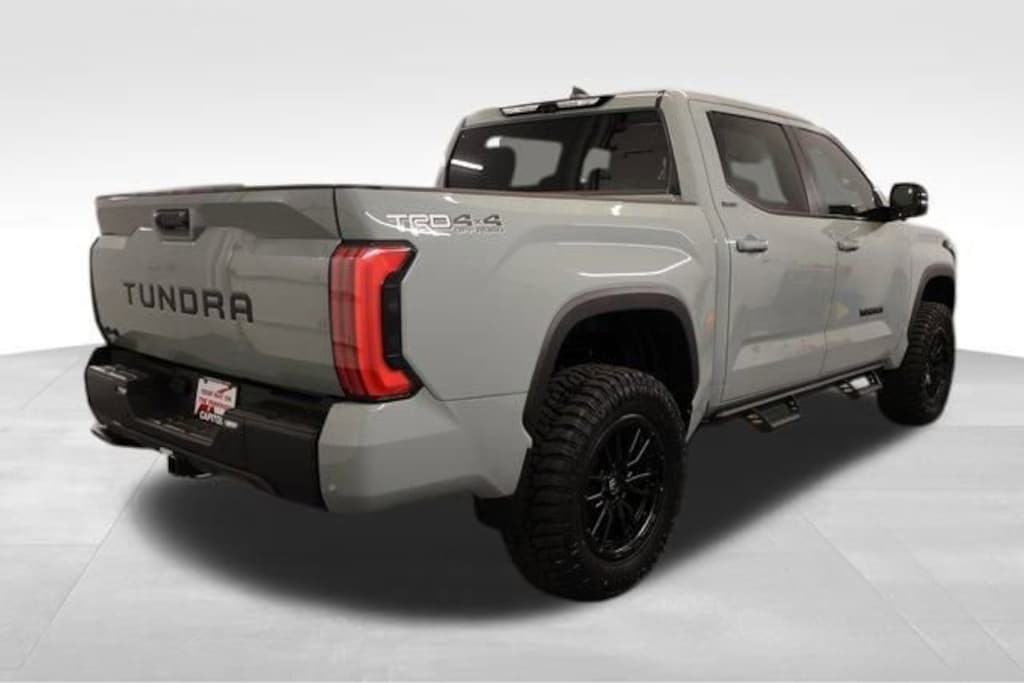 New 2026 Toyota Tundra Limited LIMITED CREWMAX 5.5