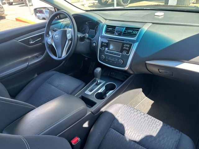 2017 Nissan Altima 2.5 S photo 4