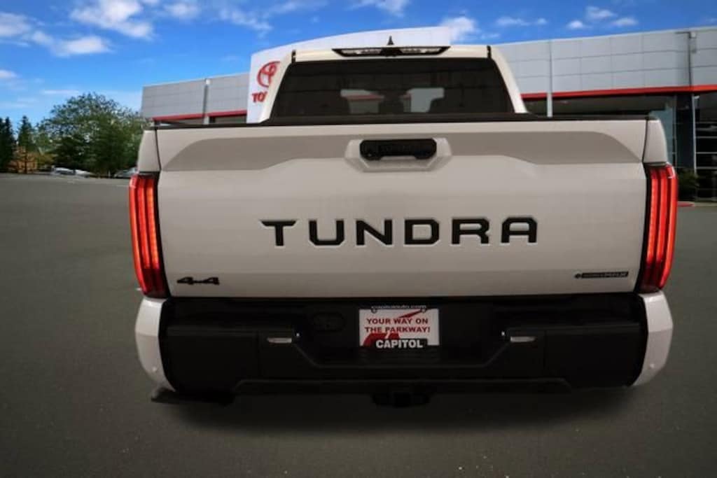 New 2026 Toyota Tundra i-FORCE MAX Limited LIMITED CREWMAX 5.5