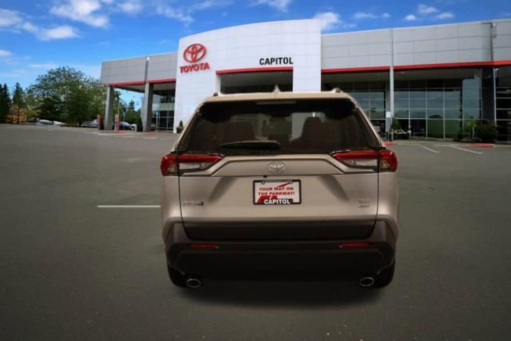 New 2025 Toyota RAV4 XLE XLE AWD SUV