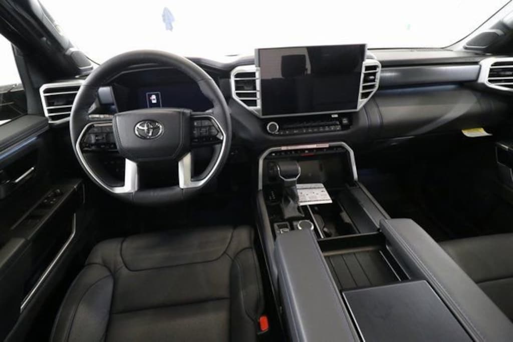 New 2025 Toyota Tundra i-FORCE MAX Platinum PLATINUM CREWMAX 5.5