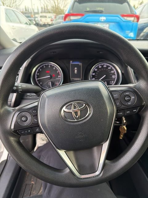 2018 Toyota Camry LE photo 3