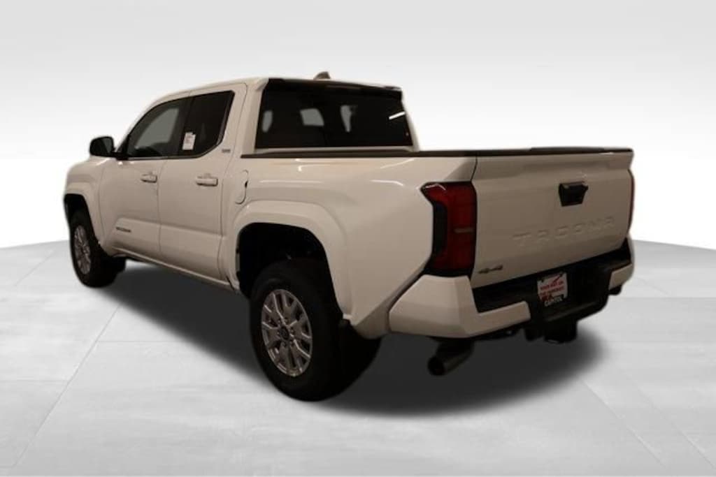 New 2025 Toyota Tacoma SR5 4X4 DOUBLE CAB