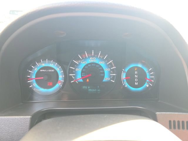 2011 Ford Fusion SEL photo 2