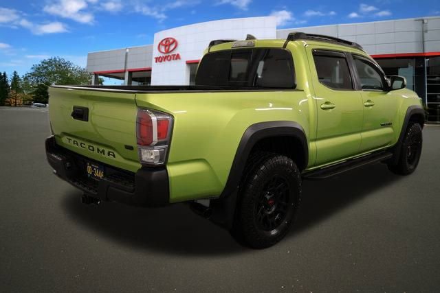 2023 Toyota Tacoma TRD Off-Road photo 2