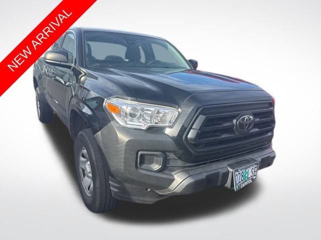 2022 Toyota Tacoma SR's photo