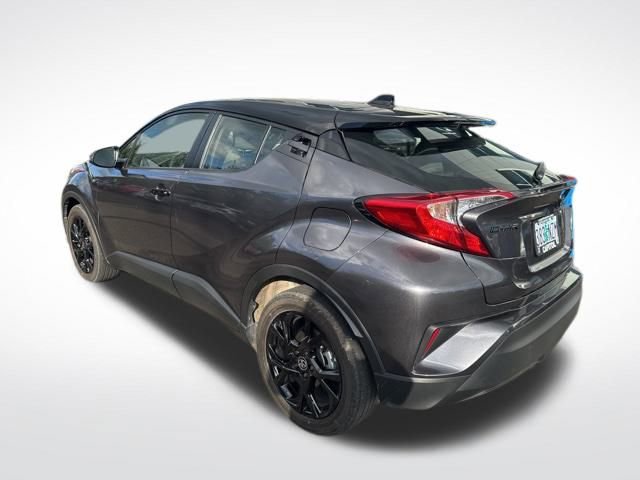 2022 Toyota C-HR Nightshade Edition photo 4