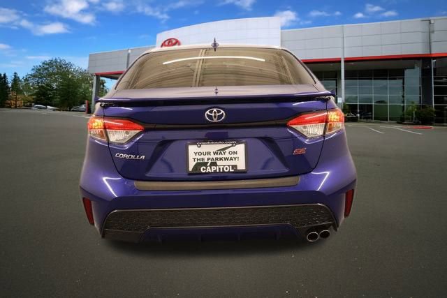 2022 Toyota Corolla SE photo 2