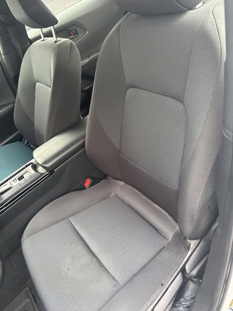 2024 Toyota Prius LE photo 2