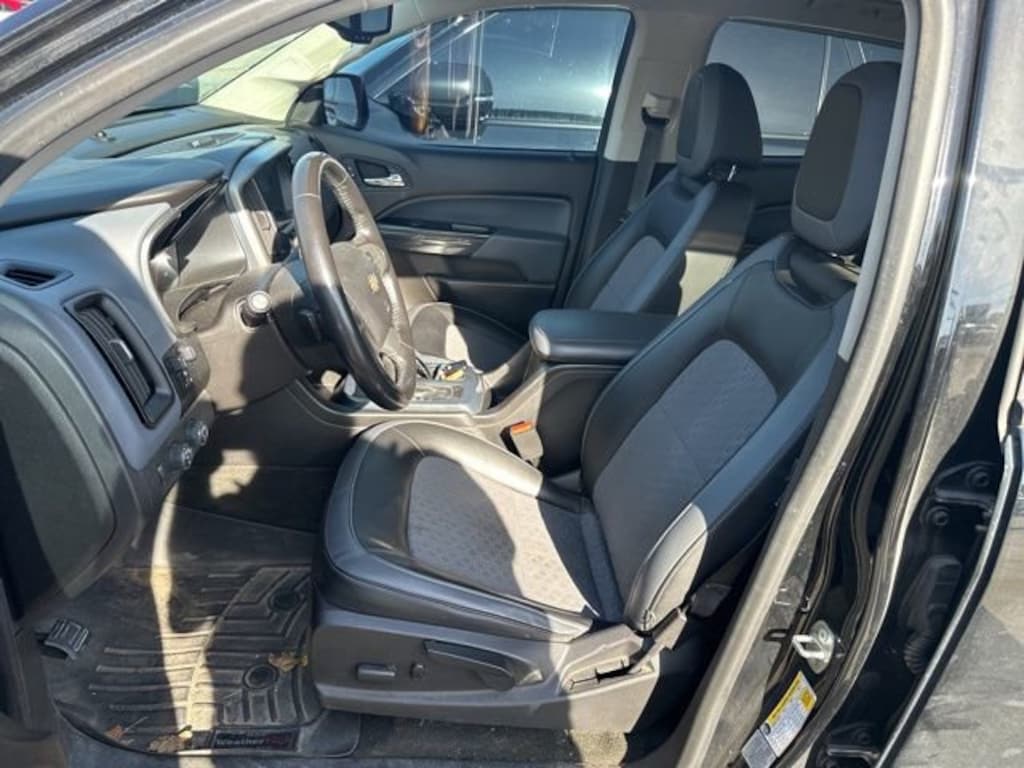 Used 2017 Chevrolet Colorado Z71 Truck Crew Cab