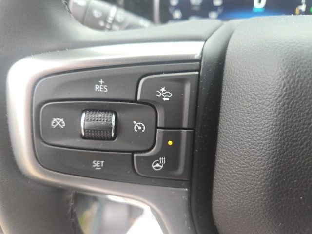 2025 Chevrolet Silverado 1500 LT photo 4