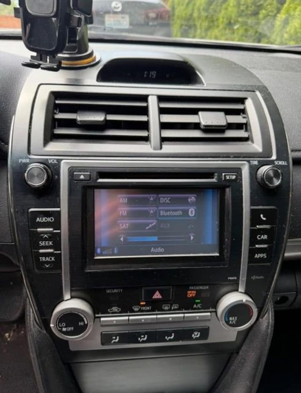 Used 2013 Toyota Camry SE Sedan