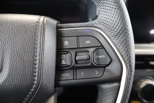 2025 Toyota Tacoma TRD Off Road - Photo 18