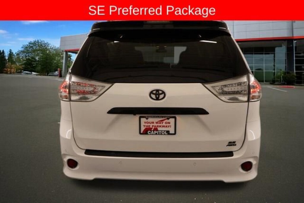Used 2020 Toyota Sienna SE Van