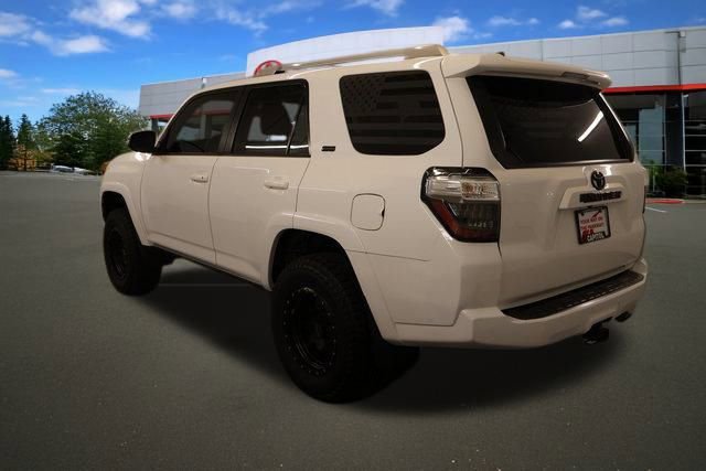 2018 Toyota 4Runner SR5 Premium photo 3