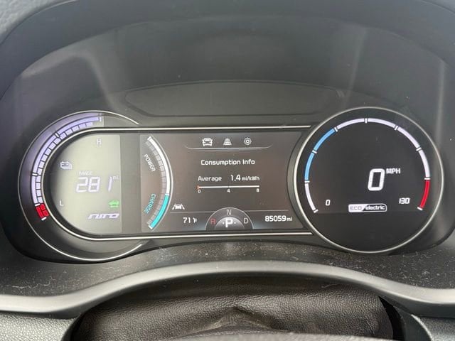 Used 2019 Kia Niro EX with VIN KNDCC3LG3K5023101 for sale in Salem, OR