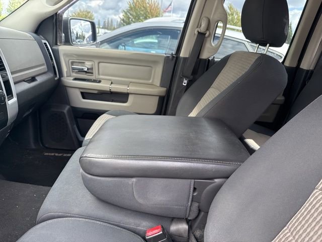 2011 Ram 1500 SLT photo 3