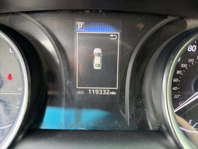 2018 Toyota Camry LE photo 2