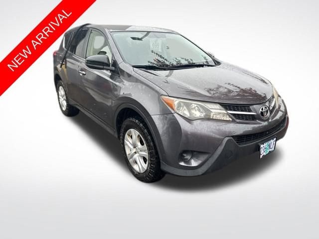 2014 Toyota RAV4 LE's photo