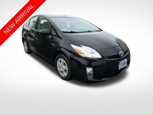 2010 Toyota Prius III's photo