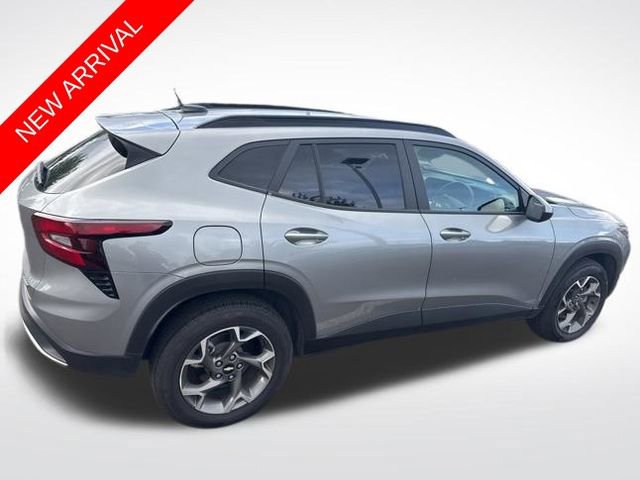2025 Chevrolet Trax LT's photo