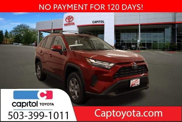 2025 Toyota RAV4 XLE's photo