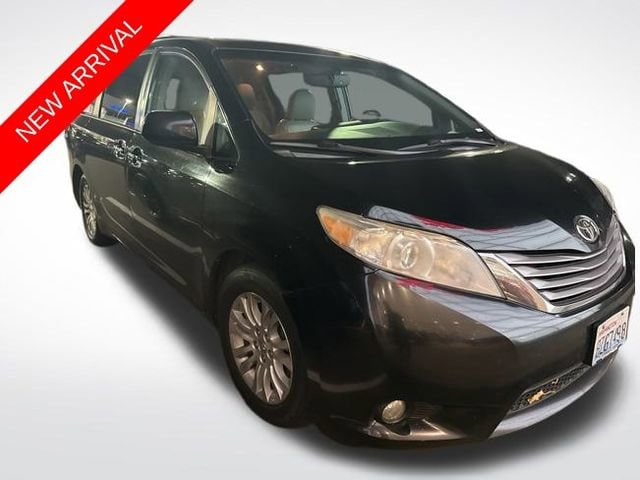 2016 Toyota Sienna Van 
