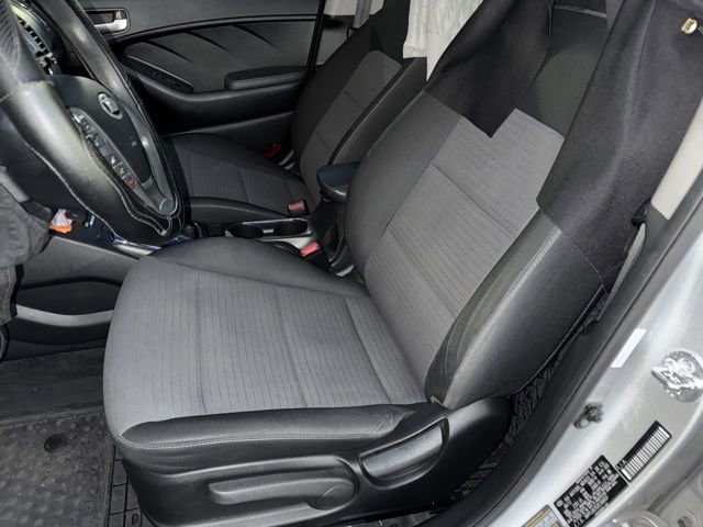 2018 Kia Forte LX photo 3