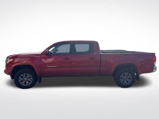 2017 Toyota Tacoma SR5 photo 2