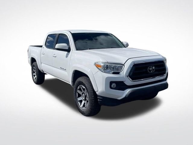 2022 Toyota Tacoma SR5 - Photo 2