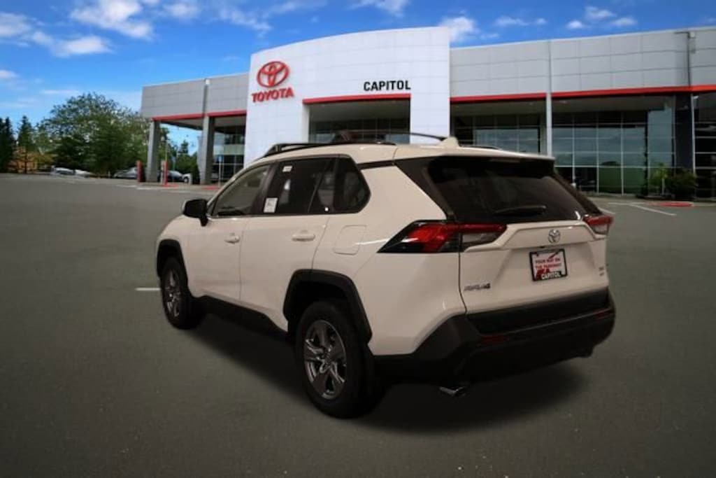 New 2025 Toyota RAV4 XLE XLE AWD SUV