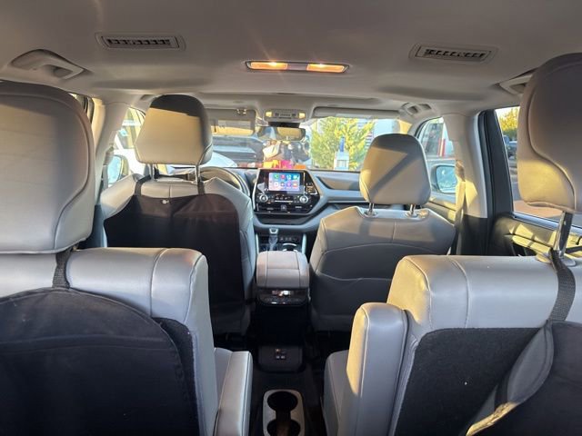 2023 Toyota Highlander XLE photo 4