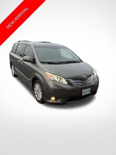 2011 Toyota Sienna XLE