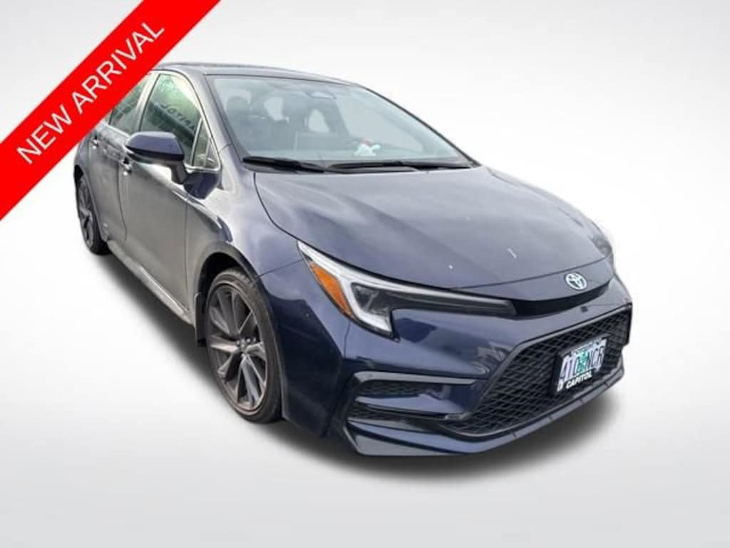 Used 2025 Toyota Corolla Hybrid SE Sedan