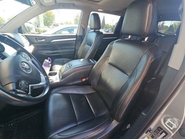 2019 Toyota Highlander XLE photo 3