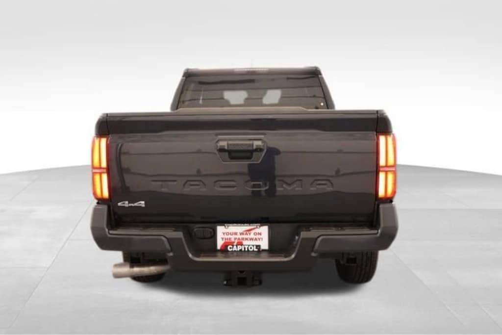 New 2025 Toyota Tacoma SR5 4X4 DOUBLE CAB