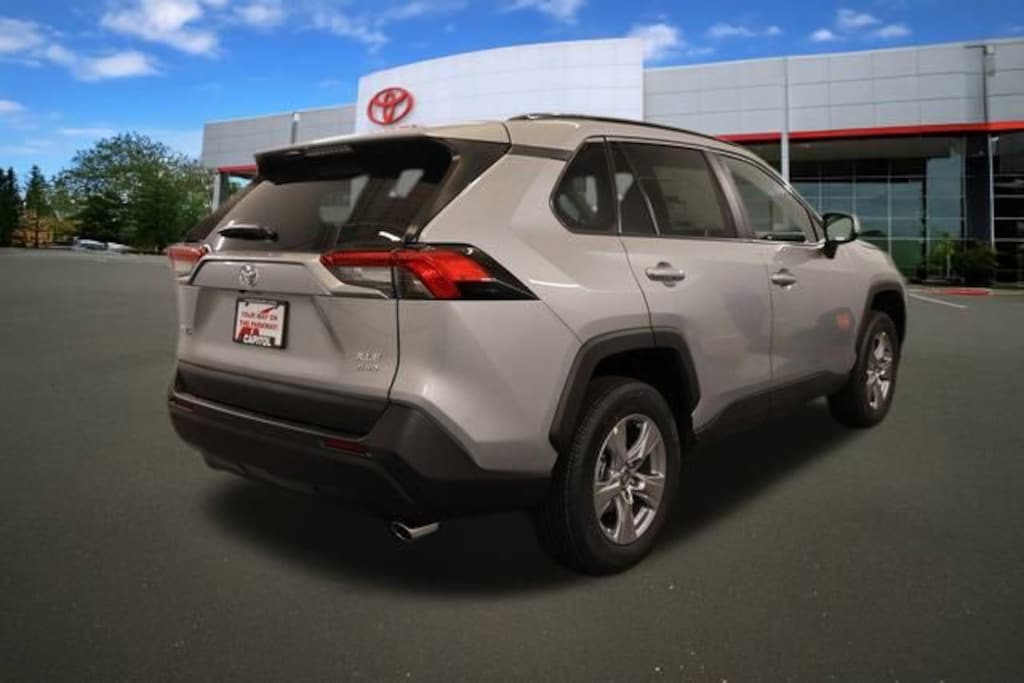 New 2025 Toyota RAV4 XLE XLE AWD SUV