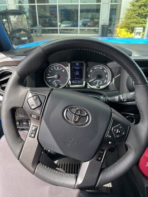 Used 2020 Toyota Tacoma TRD Off Road with VIN 3TMCZ5AN0LM301587 for sale in Salem, OR
